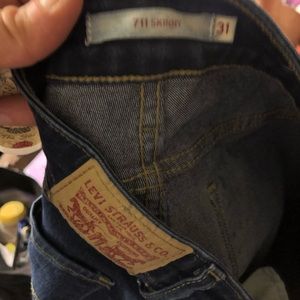 Levi’s 711 skinny jeans